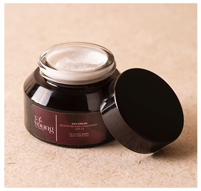 to be young day cream with spf for skin care , black glass jar,50ml, unisex, white cream